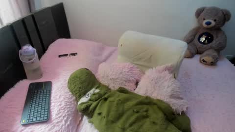 Monica online show from 02.26.25