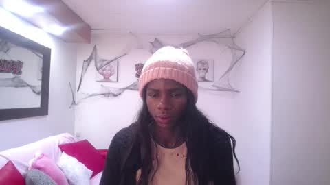 hanna_lamber online show from 10.14.25