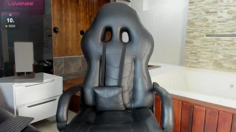 Snapshot of hanna_lens chatting on 01.09.25 Hanna lens online show from 01.09.25