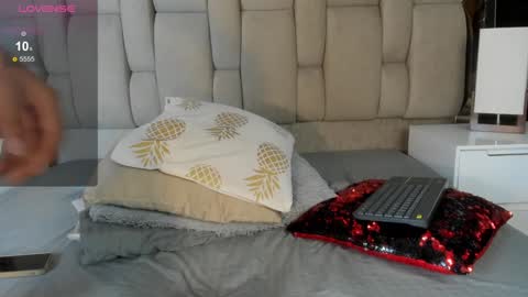 Snapshot of hanna_lens chatting on 02.06.25 Hanna lens online show from 02.06.25