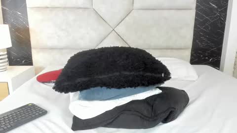 Snapshot of hanna_lens chatting on 03.04.25 Hanna lens online show from 03.04.25