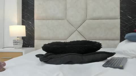 Snapshot of hanna_lens chatting on 03.04.25 Hanna lens online show from 03.04.25