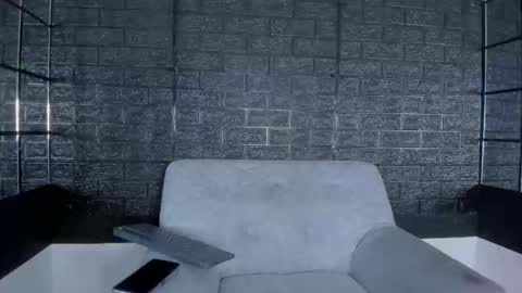 Snapshot of hanna_lens chatting on 10.17.25 Hanna lens online show from 10.17.25