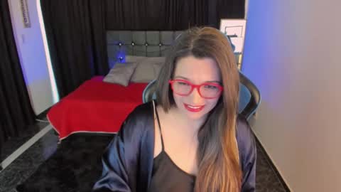 hanna_ma online show from 10.15.25