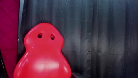 EVA online show from 12.08.24