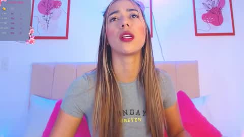 Snapshot of hannabronw chatting on 12.21.24 Eliana online show from 12.21.24
