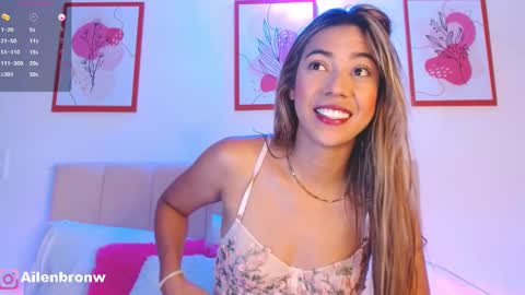 Snapshot of hannabronw chatting on 02.18.25 Eliana online show from 02.18.25
