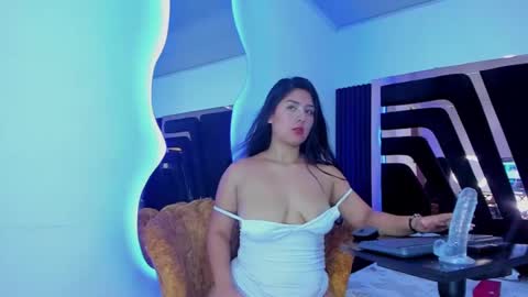 HannaClaire online show from 03.05.25