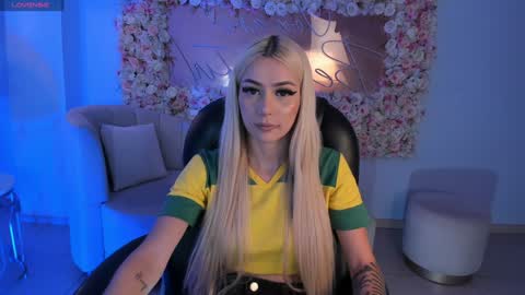  Hanna Connor  online show from 01.14.25