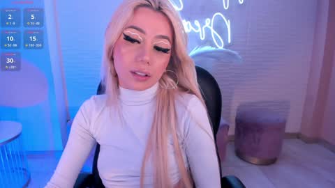  Hanna Connor  online show from 01.16.25