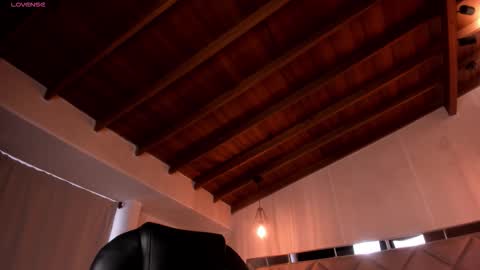  Hanna Connor  online show from 10.27.25