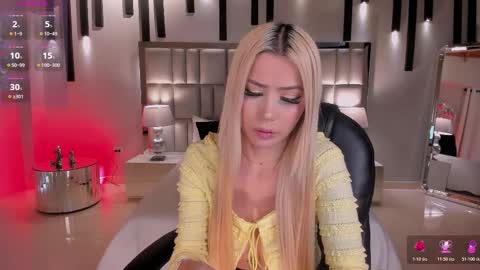  Hanna Connor  online show from 12.13.25