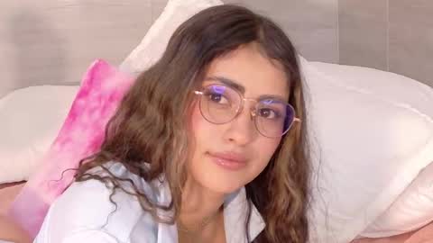 Hanna Connor online show from 10.19.25