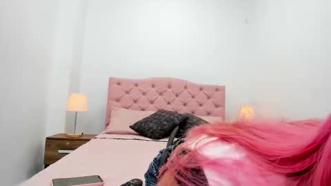 Snapshot of hannah_bernard chatting on 02.17.26 Hannah online show from 02.17.26