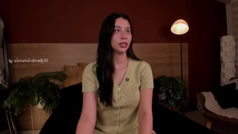 Hannah online show from 11.04.25