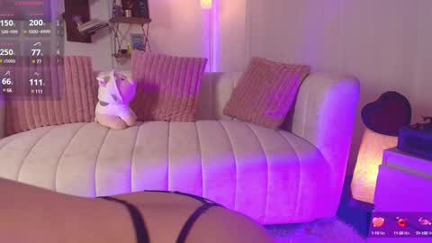 Snapshot of hannah_lovee chatting on 01.16.25 hannah_lovee online show from 01.16.25