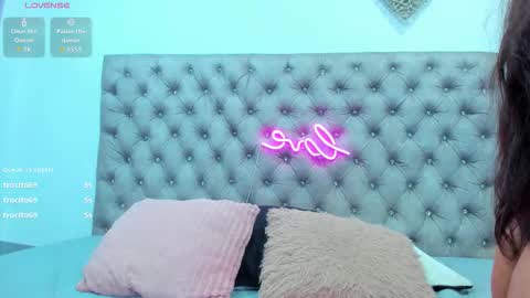 HANNAH MILLER online show from 10.02.25