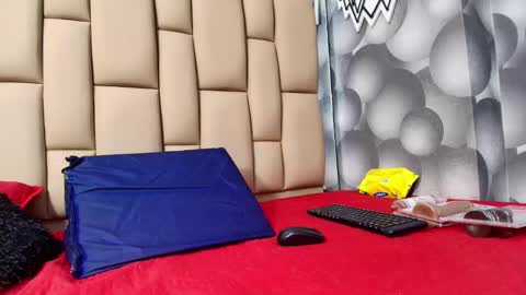 hannah_teehn online show from 09.29.25