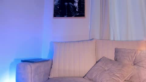 Hannah  online show from 12.11.24