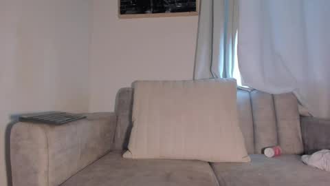 Hannah  online show from 04.11.26