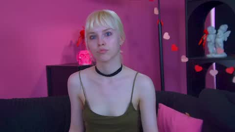 Snapshot of hannahhollis chatting on 06.27.26 Hannah online show from 06.27.26