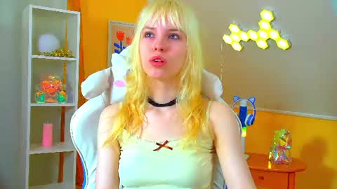 Snapshot of hannahhollis chatting on 07.05.26 Hannah online show from 07.05.26