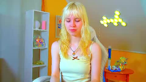 Snapshot of hannahhollis chatting on 07.15.26 Hannah online show from 07.15.26