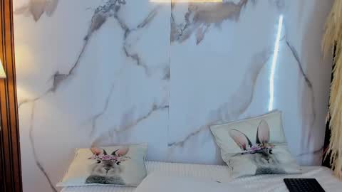 Hannahill69 online show from 02.19.25