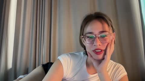 hannahinto online show from 02.12.26