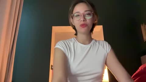 hannahinto online show from 03.18.26