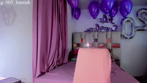 Snapshot of hannahsmit_ chatting on 10.26.25 hannahsmit_ online show from 10.26.25