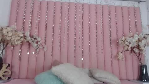 Hanna Venza online show from 12.21.25