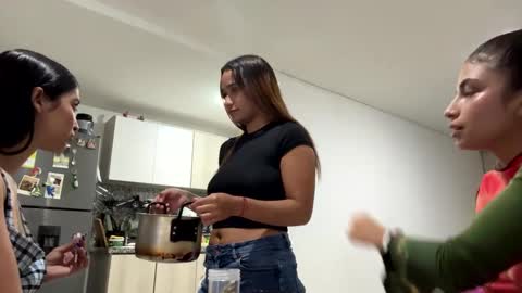 hannakoff online show from 09.24.25