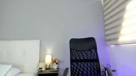 hannamartinnez online show from 02.15.25