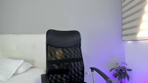 hannamartinnez online show from 02.16.25