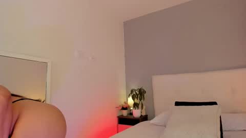 hannamartinnez online show from 10.16.25