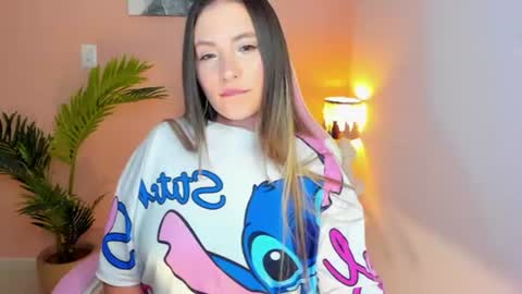 Snapshot of hannamiller_1 chatting on 07.12.26 Hanna Miller online show from 07.12.26