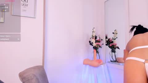 Snapshot of hannaos chatting on 12.04.24 Hanna Os online show from 12.04.24
