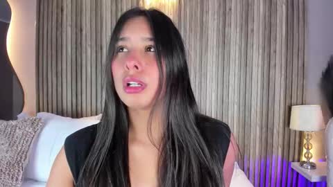 HannaPaola online show from 02.12.26