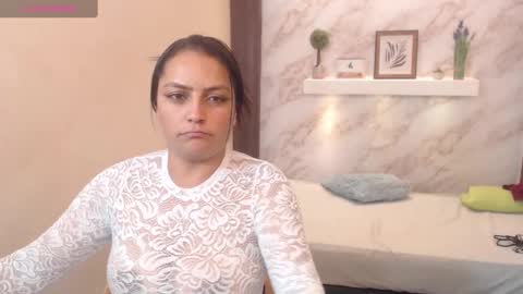 Snapshot of hannarose5 chatting on 10.21.25 hannaRose5 online show from 10.21.25