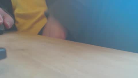 Snapshot of hannes_k chatting on 10.11.25 hannes_k online show from 10.11.25