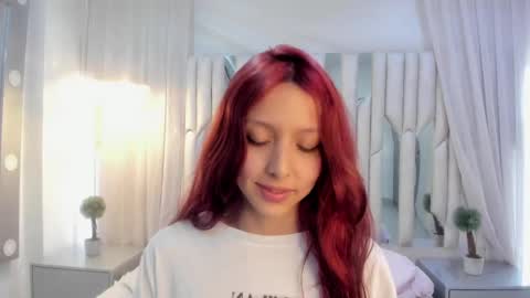 Snapshot of hanniesmile chatting on 02.16.25 Hanni online show from 02.16.25