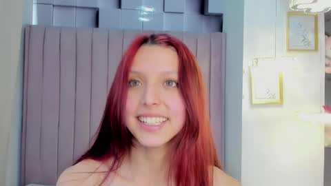 Snapshot of hanniesmile chatting on 02.23.25 Hanni online show from 02.23.25