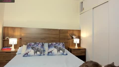 Snapshot of hanny_13 chatting on 09.28.25 taylor live   online show from 09.28.25