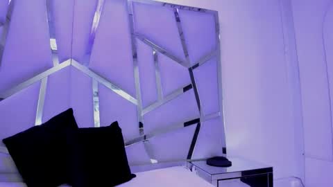 hanny_watson online show from 03.05.26