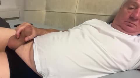 hans66760 online show from 09.19.25