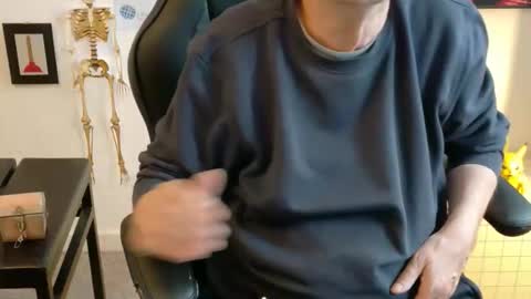 Snapshot of hansi63 chatting on 09.27.25 charly online show from 09.27.25