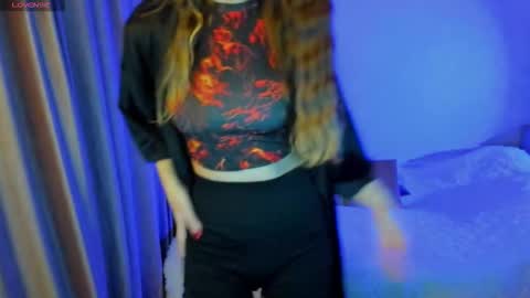 Stephanie online show from 10.04.25