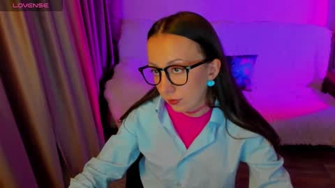 Stephanie online show from 01.07.26