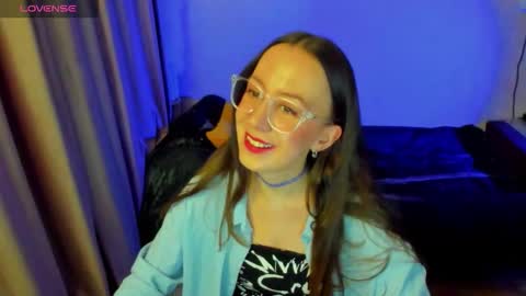 Snapshot of happystephanie chatting on 03.25.26 Stephanie online show from 03.25.26